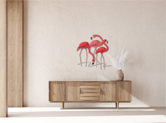Elegant pink flamingo wall décor with metal construction