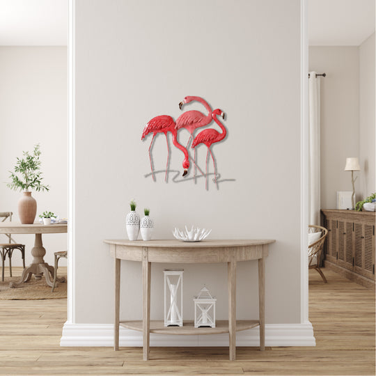 Decorative pink flamingo metal wall décor for modern homes