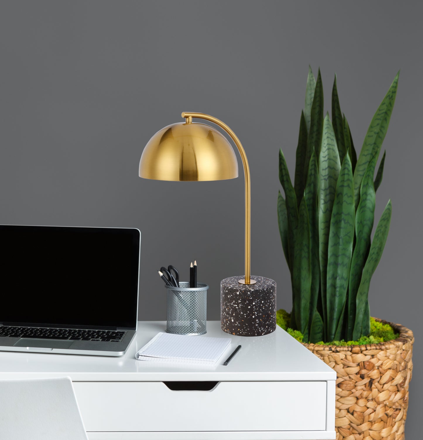 TFS TABLE LAMP 6wGU10max L:310 W:200 H:470 2.0line swt BLACK TERRAZO / ANT GOLD