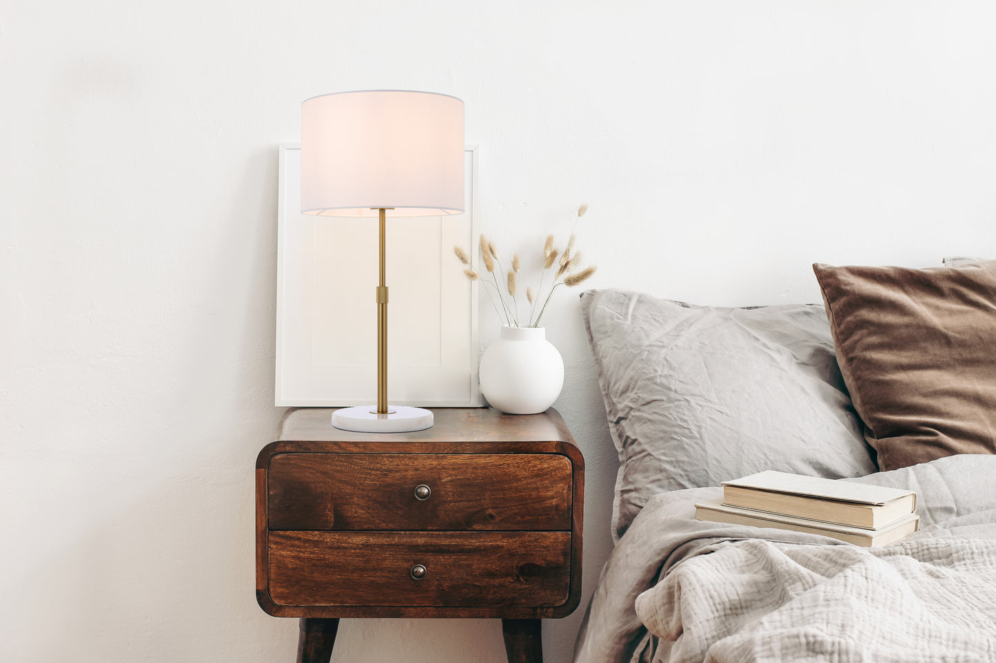 TFS TABLE LAMP 25wE27max H:550max D:300 inline switch WHITE MARBLE/ANT GOLD/IVORY